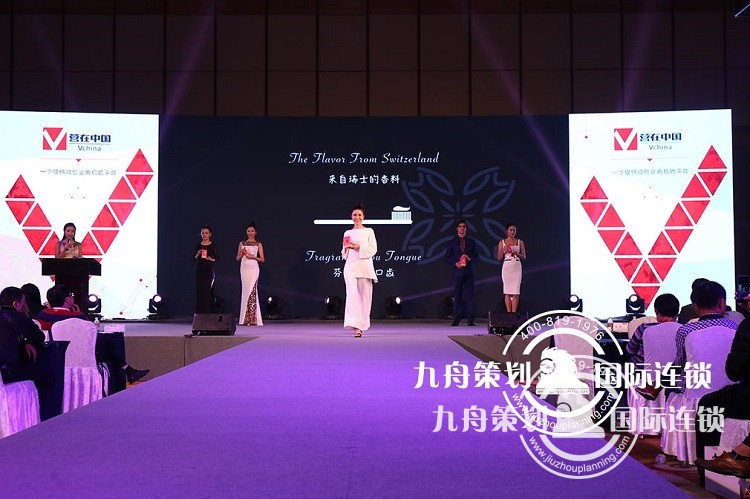 c62f5aa8e6e44a15b78f184512878b45.jpg c62f5aa8e6e44a15b78f184512878b45.jpg